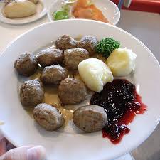 swedish meatballs lingonberry